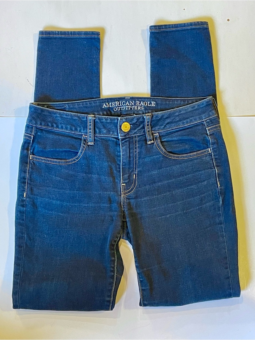 American Eagle Super Stretch Dark Blue Denim Jeggings- Size 6 Long - Style 8026